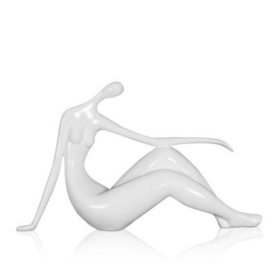 Scultura in resina figurativa rappresentante una figura femminile seduta con laccatura bianca