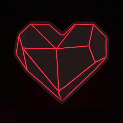 Lampada led Cuore geometrico rosso da parete con supporto in plexiglas trasparente