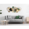 Ambiente living moderno decorato con quadro di ninfee stilizzate colorate con divano grigio