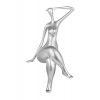 Statuetta figurativa in resina argento effetto metallo di donna seduta con gambe accavallate